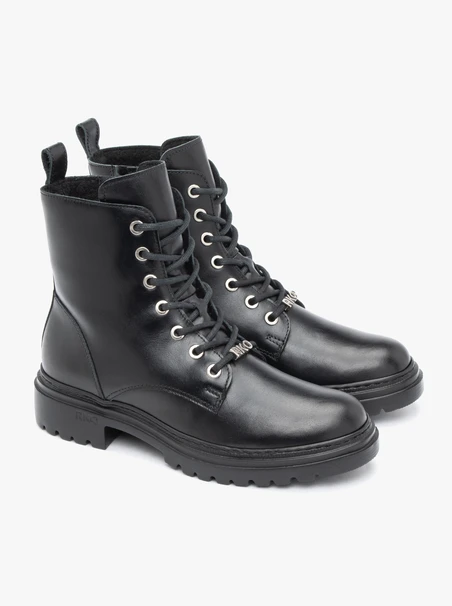 Schwarze Baggy Boots mit klobiger Sohle