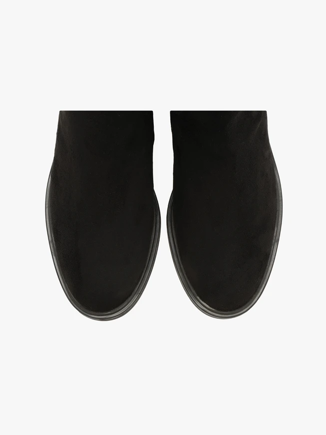 Schwarze Stiefel mit elastischem Schaft