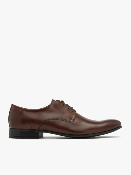 Dunkelbraune Halbschuhe mit Ziernähten