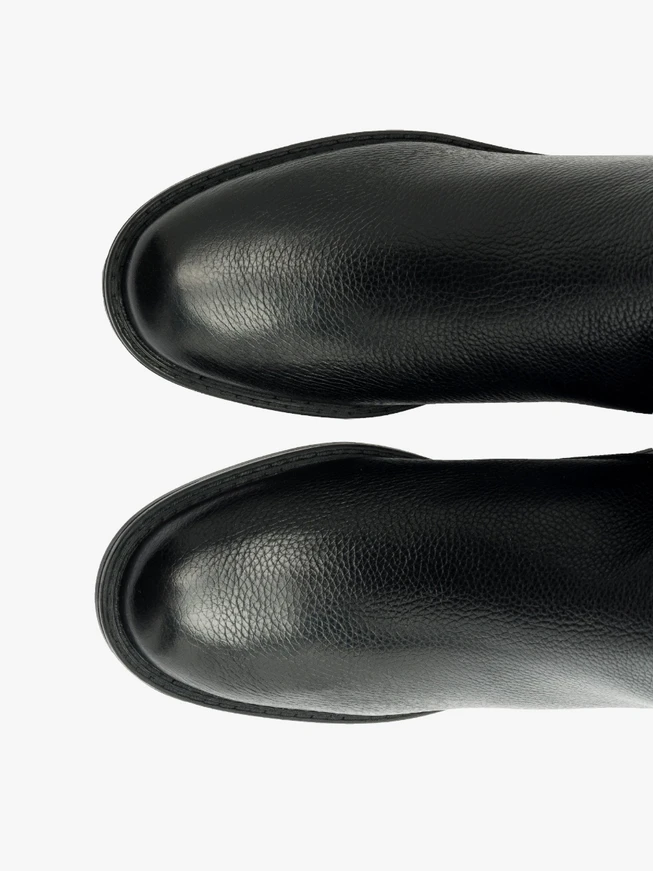 Schwarze Damenstiefel mit schmalem Schaft