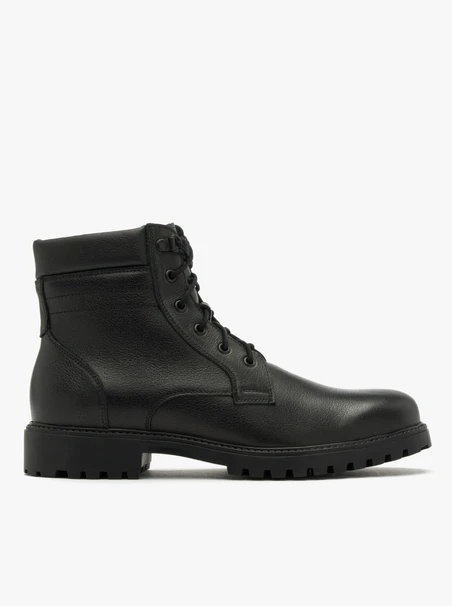 Schwarze Herrenstiefel