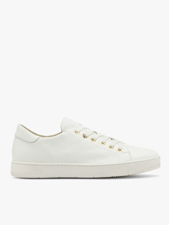 Weiße Sportschuhe