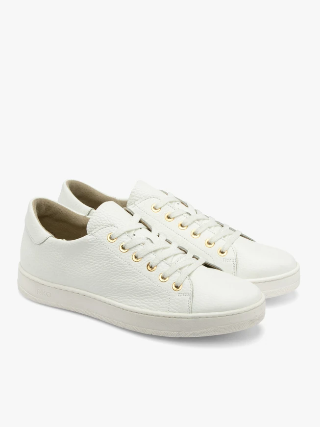 Weiße Sportschuhe