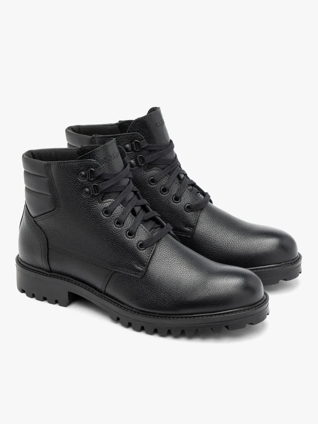 Schwarze Herrenstiefel aus Vollnarbenleder