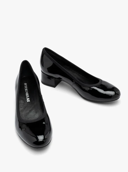 Schwarz lackierte Pumps für Frauen