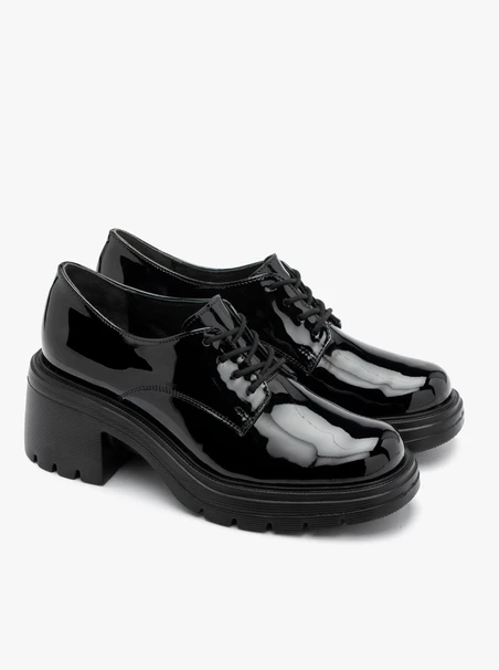 Schwarze Halbschuhe für Frauen mit festem Boden
