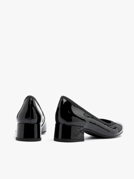 Schwarz lackierte Pumps für Frauen
