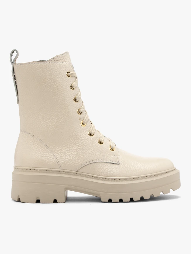 Cremefarbene Damenstiefel mit festem Boden