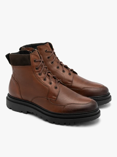 Solide Herrenstiefel mit dekorativem Schaft