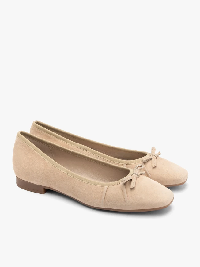 Ballerinas aus Velours mit Schleife