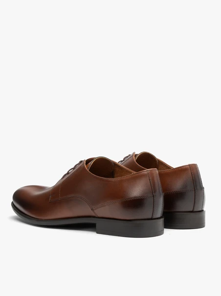 Klassische formelle Herrenschuhe
