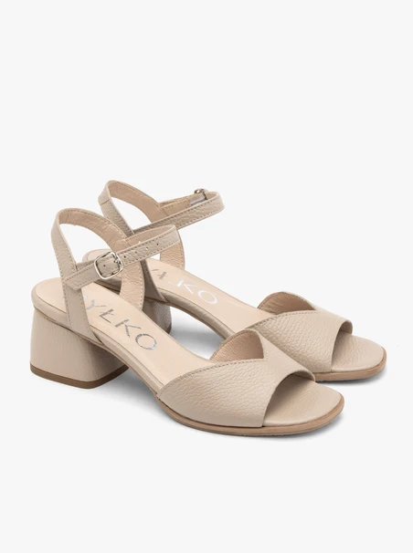 Beige Blockabsatz-Sandalen