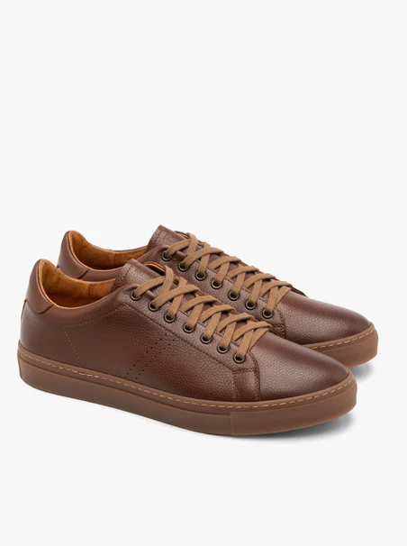Braune Lederhalbschuhe im sportlichen Stil