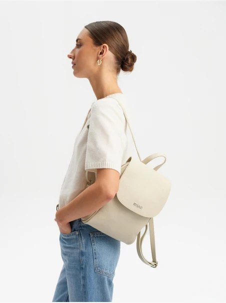 Cremefarbener mittelgroßer Rucksack für Frauen