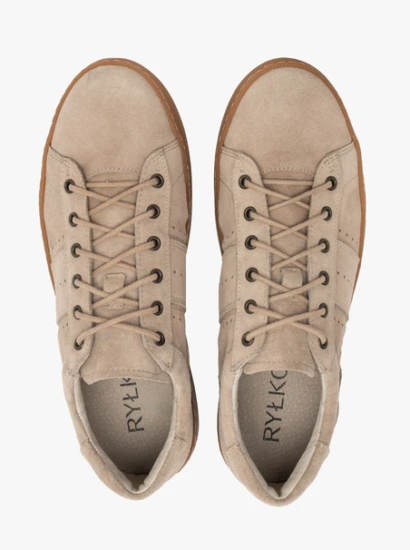 Velours-Halbschuhe im sportlichen Stil