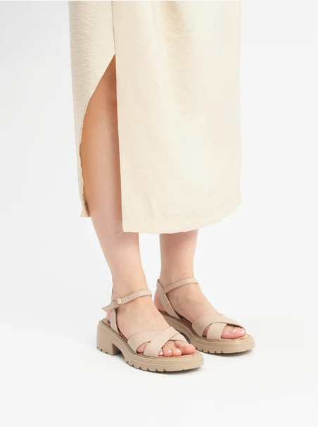 Beige Damen-Sandalen