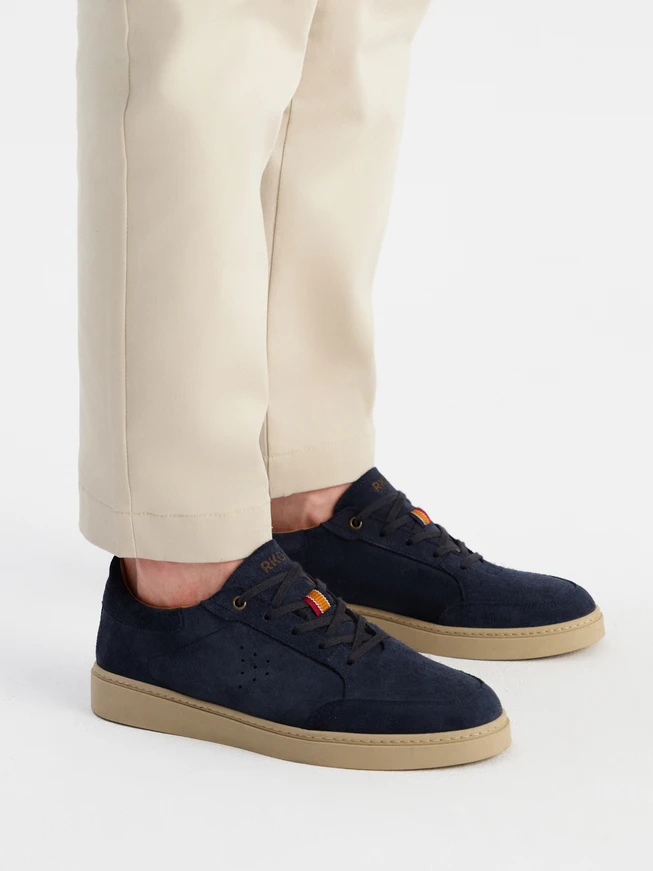 Marineblaue Herren-Sneaker aus Velours