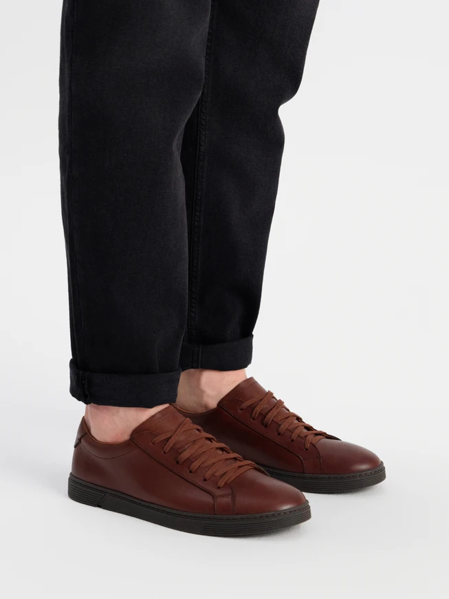 Dunkelbraune Herren-Turnschuhe aus Leder
