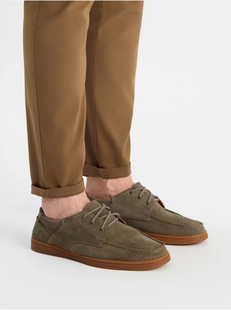 Grüne Herren Schnürhalbschuhe