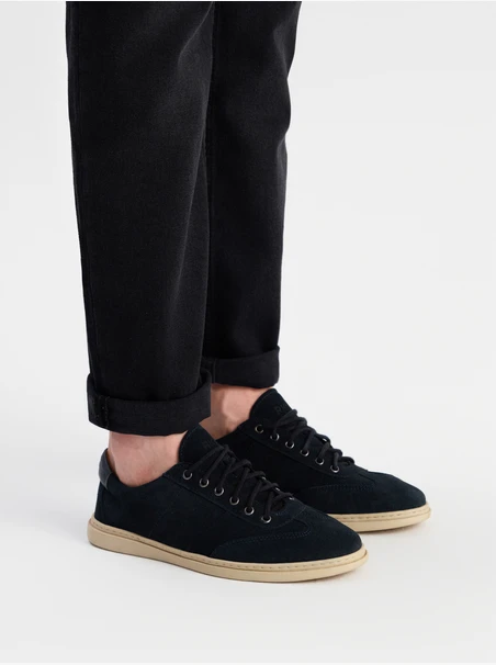 Marineblaue Sport-Halbschuhe für Männer