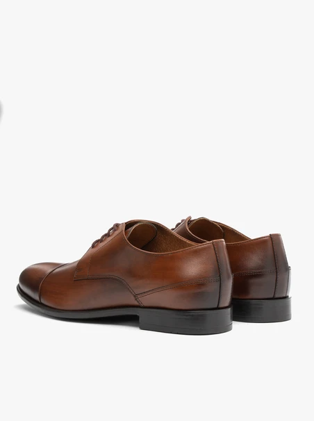 Klassische formelle Herrenschuhe