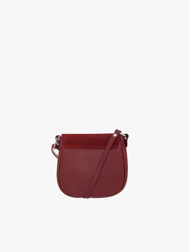 Kastanienbraune Posttasche mit Klappe