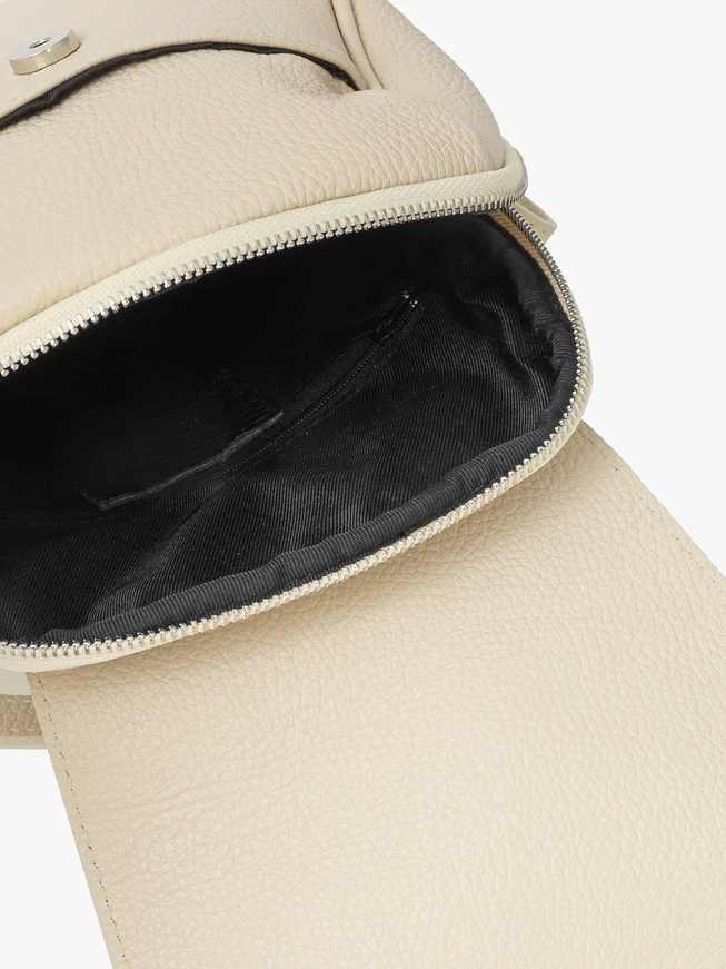 Cremefarbener mittelgroßer Rucksack für Frauen