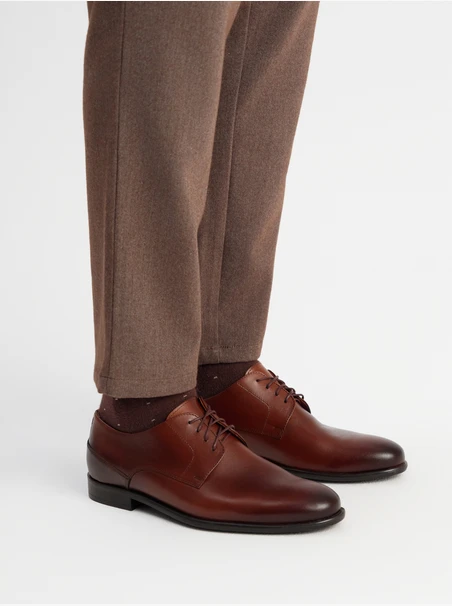 Klassische formelle Herrenschuhe