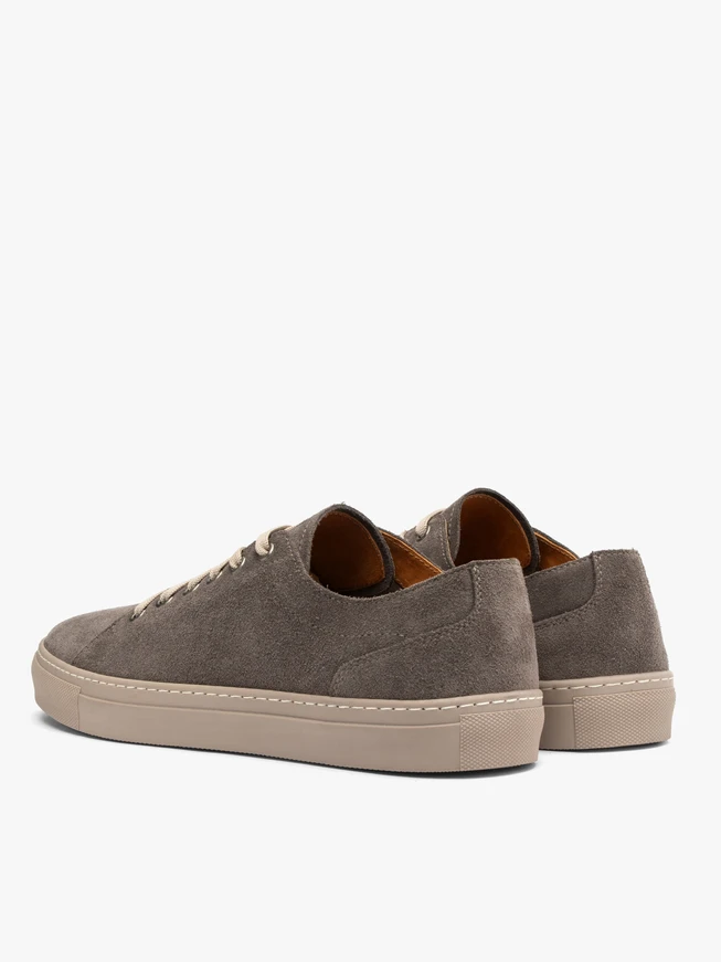 Graue Herren-Turnschuhe aus Veloursleder