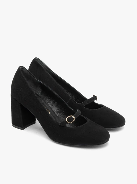 Schwarze Pumps mit Absatz und Riemen aus Veloursleder