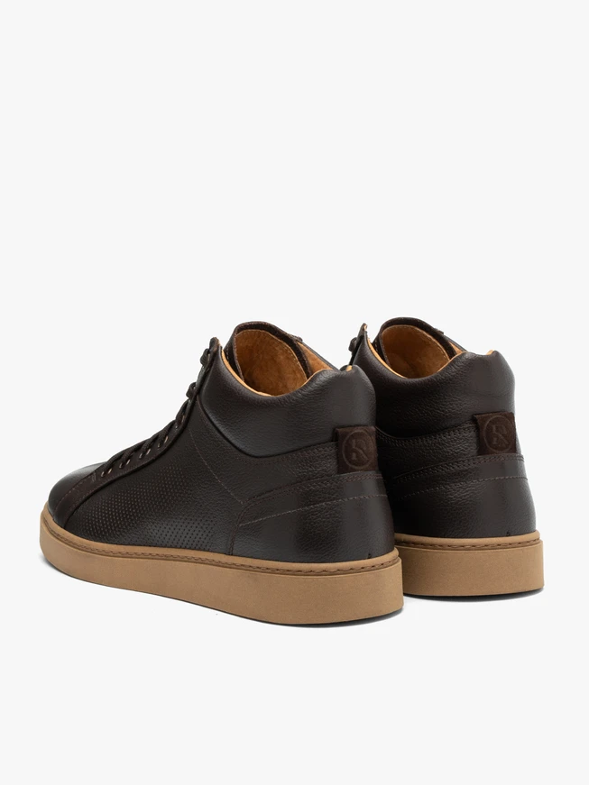 Braune Sportstiefel