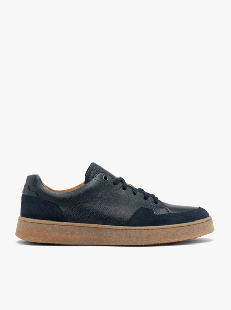 Marineblaue sportliche Halbschuhe