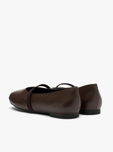 Minimalistische Ballerinas aus Schokolade für Frauen