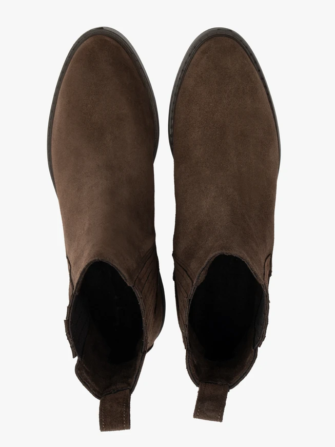Braune Slingbacks aus isoliertem Veloursleder