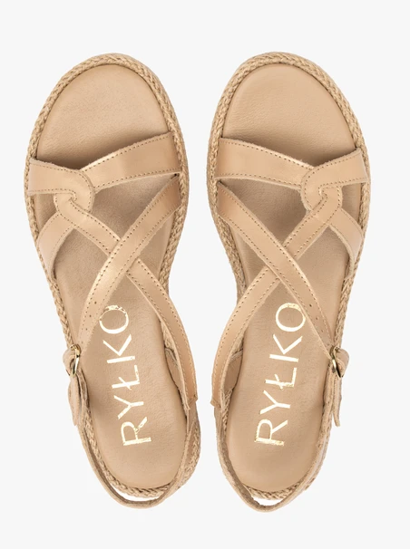 Flache Damen-Sandalen in Gold