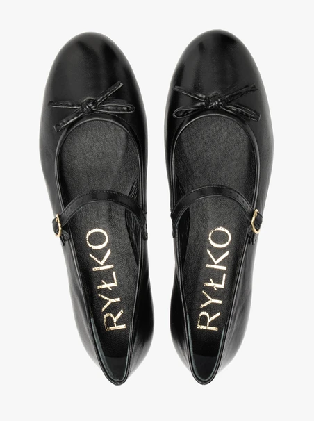Schwarze Ballerinas mit Schleife