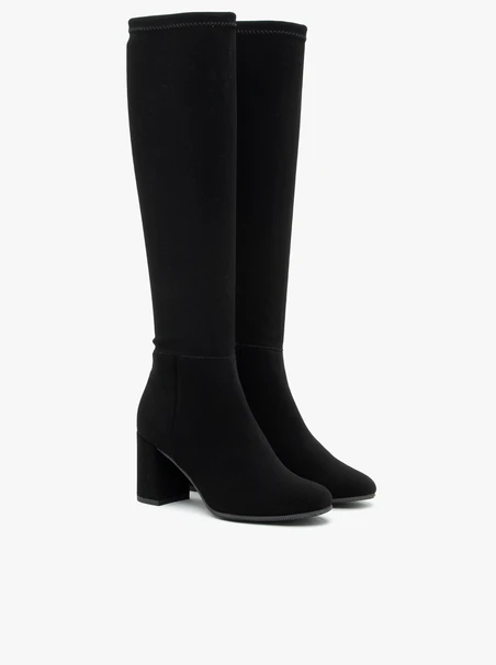 Schwarze Gummistiefel mit Absatz