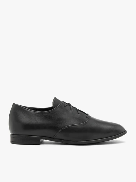 Schwarze klassische Schnürhalbschuhe