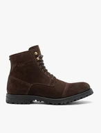 Dunkelbraune isolierte Stiefel