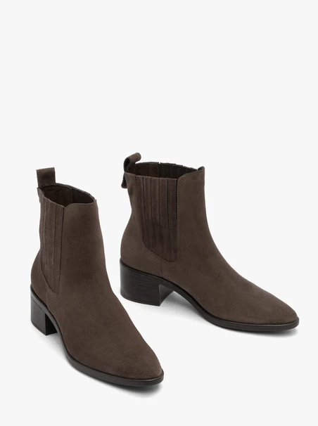 Stöckelschuhe aus grauem Veloursleder