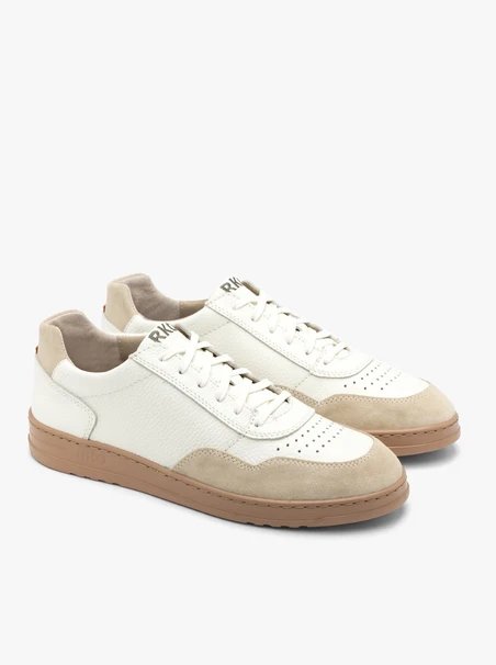 Cremefarbene und beigefarbene Herrenhalbschuhe mit hellem Grund