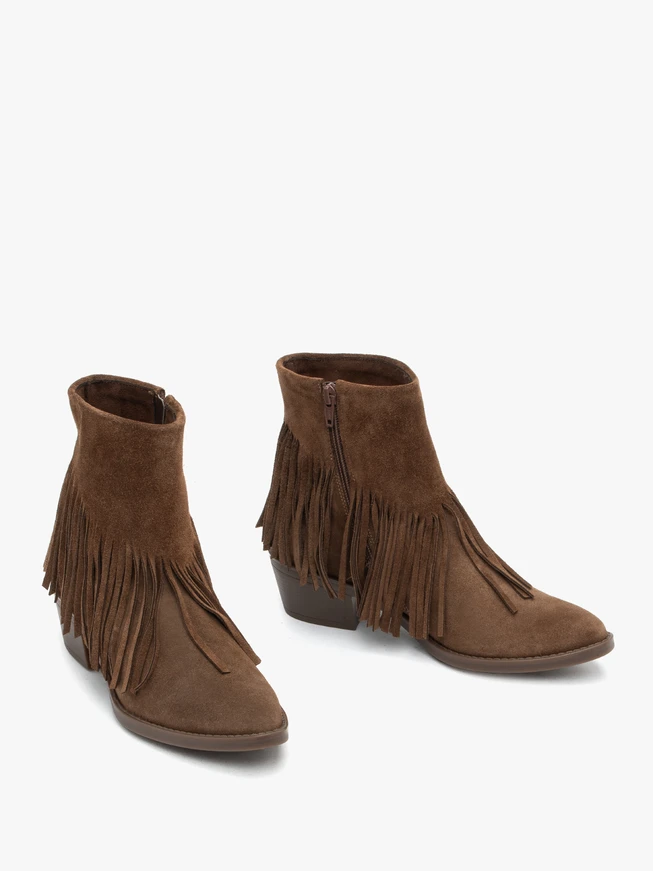 Braune Fransenstiefel aus Veloursleder