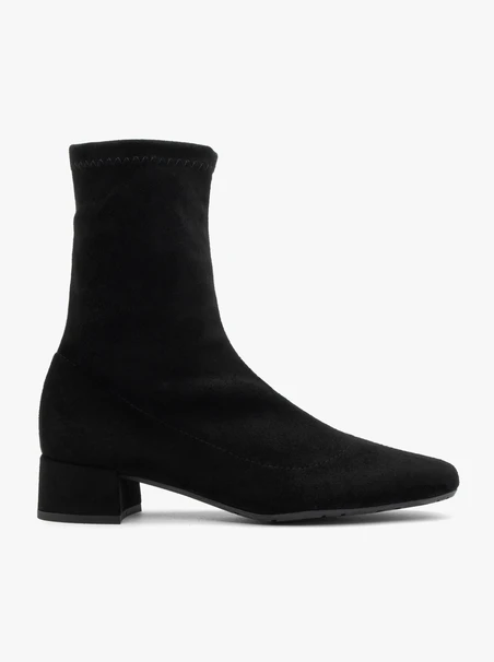 Schwarze Stoffstiefel