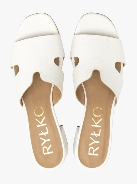Weiße Damen-Flip-Flops mit kleinem Absatz