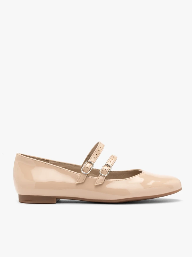 Lackierte Ballerinas mit zwei Riemen