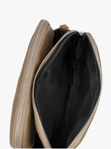 Beigefarbene kleine Tasche aus Bonded Leather