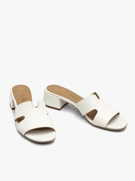 Weiße Damen-Flip-Flops mit kleinem Absatz