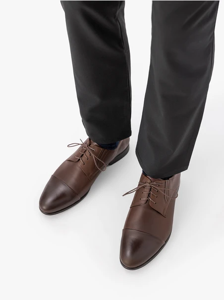 Braune Herren Schnürhalbschuhe