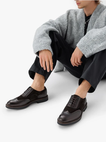 Dunkelbraune Halbschuhe aus Leder
