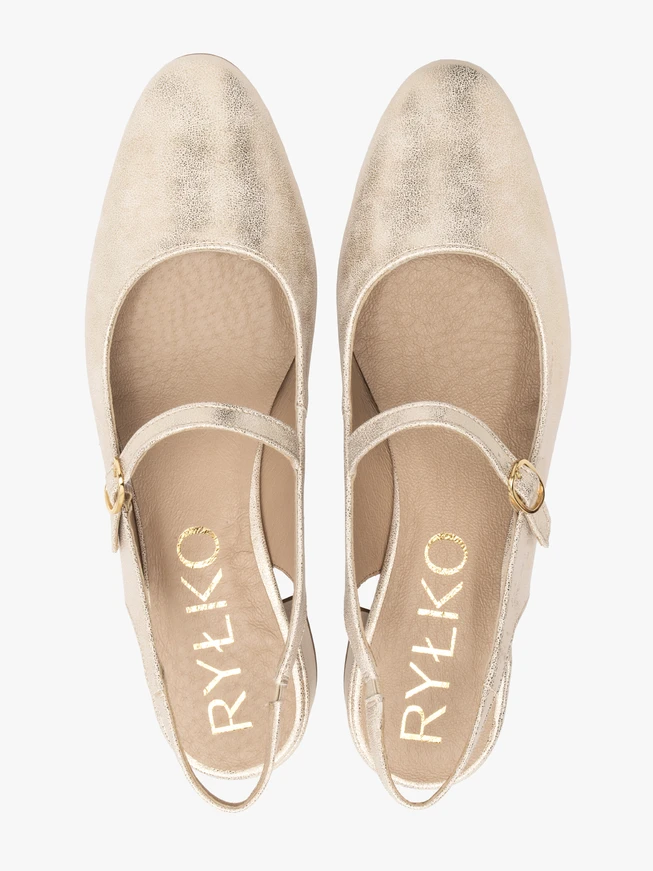 Pumps mit niedrigem Absatz aus Platin